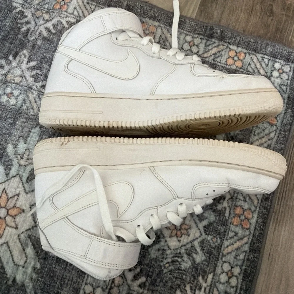 Nike Men's Air Force 1 '07 Mid White - Men's Size 7.5